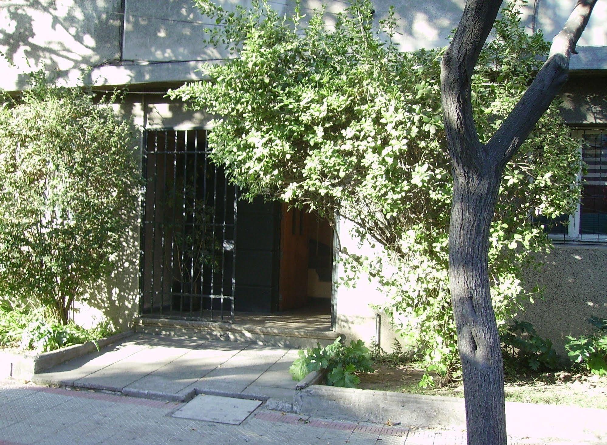 Marilu 'S Bed And Breakfast Hostel - Santiago — Fotos 2